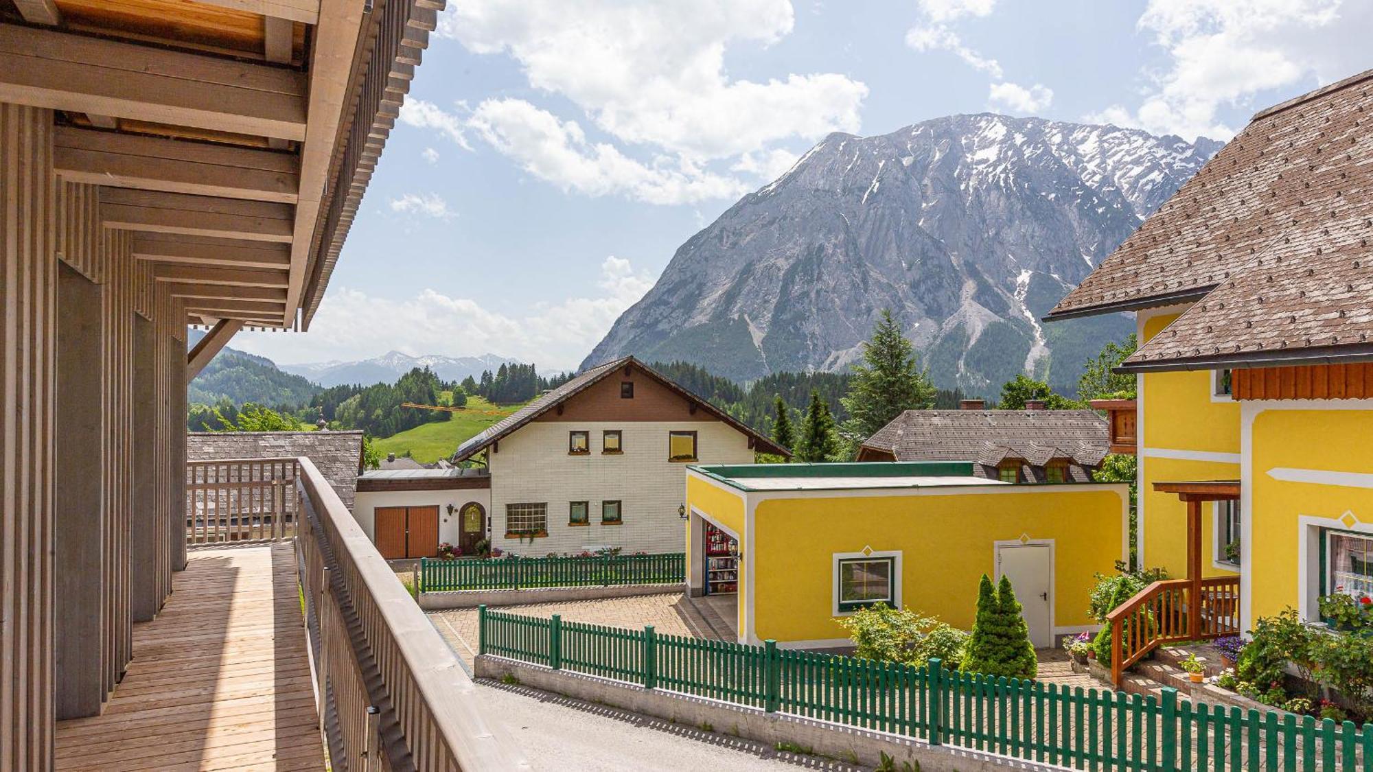 Grimming Lodge By Keyone Tauplitz Exterior photo