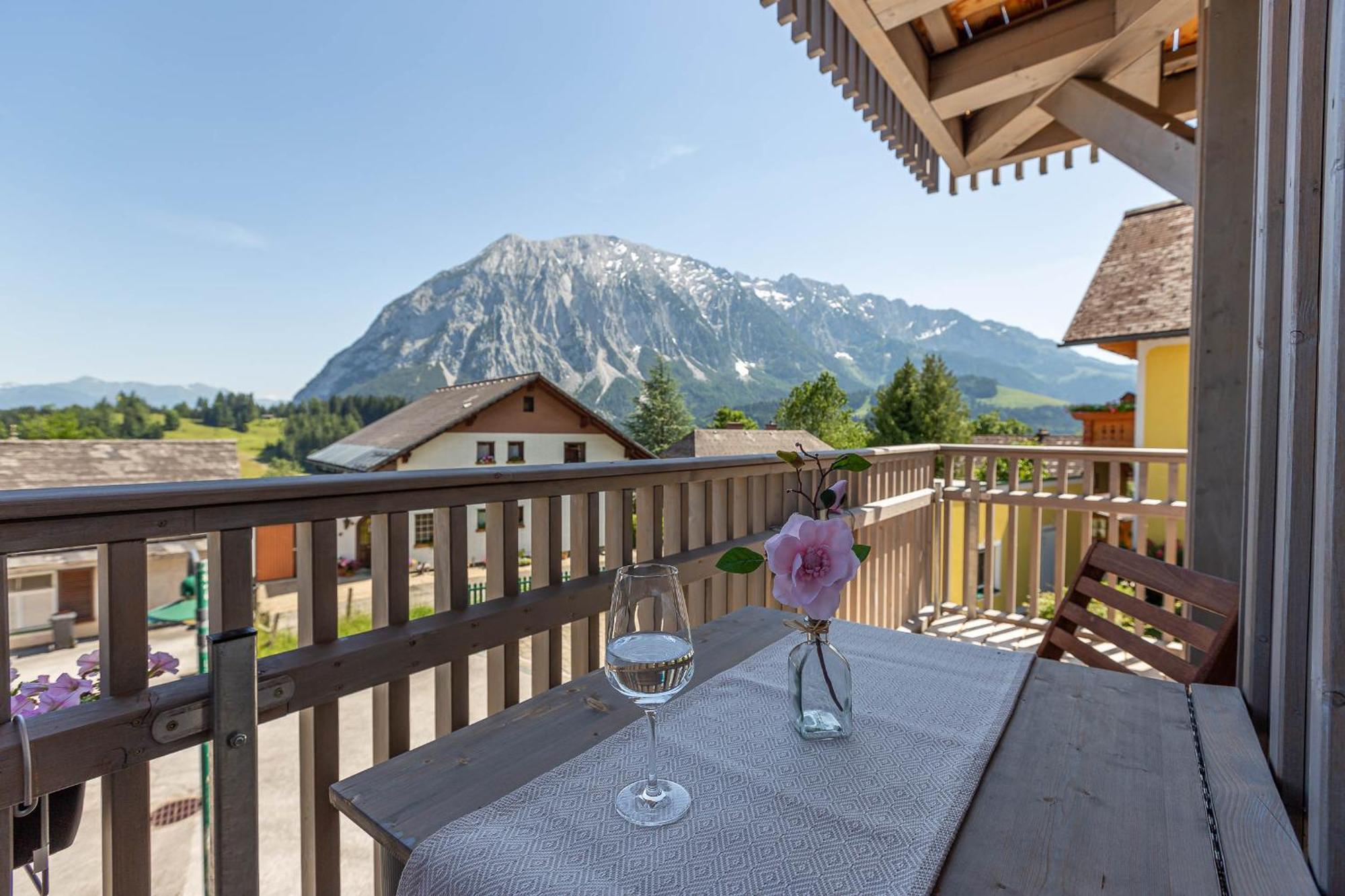 Grimming Lodge By Keyone Tauplitz Exterior photo